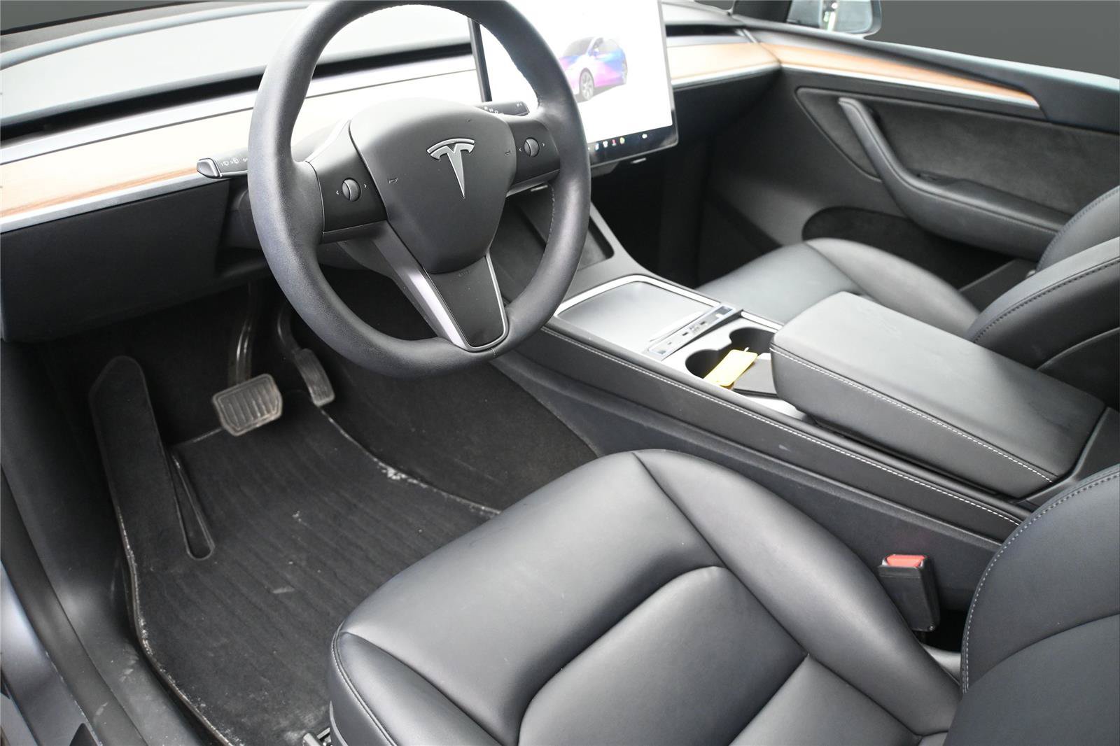 tesla model y 2025 7SAYGDEE2SF298410 image tesla model y 2025 7SAYGDEE2SF298410 image